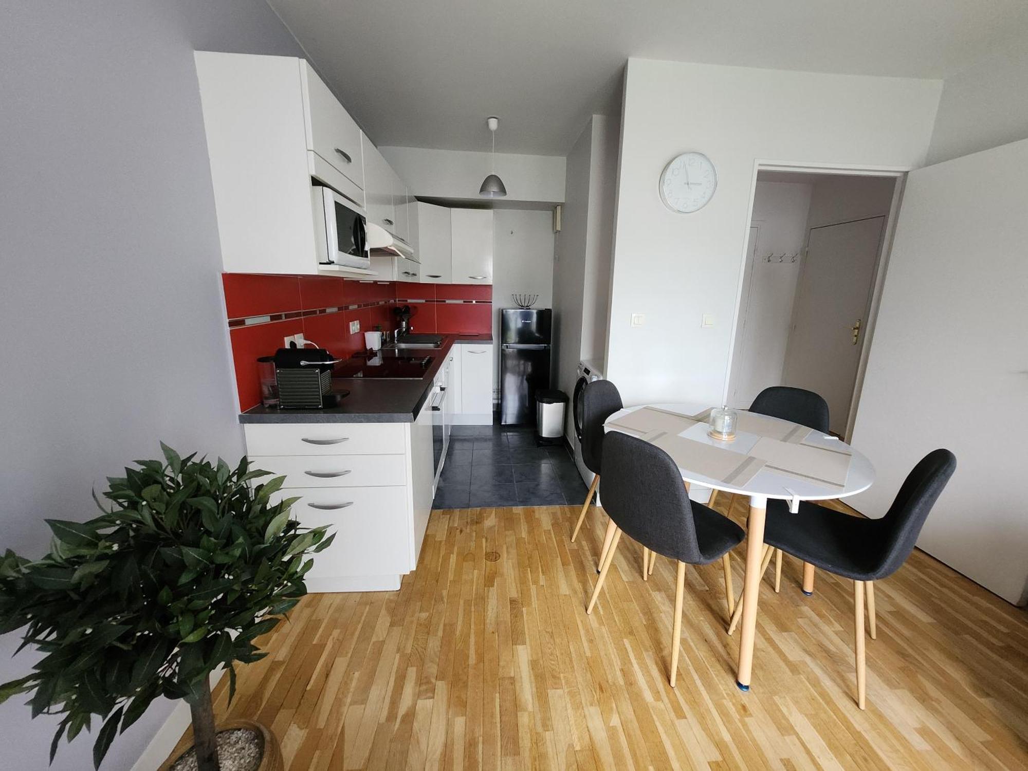 Appartement, Balcon, Parking, 5' Disneyland Монтеврен Екстериор снимка