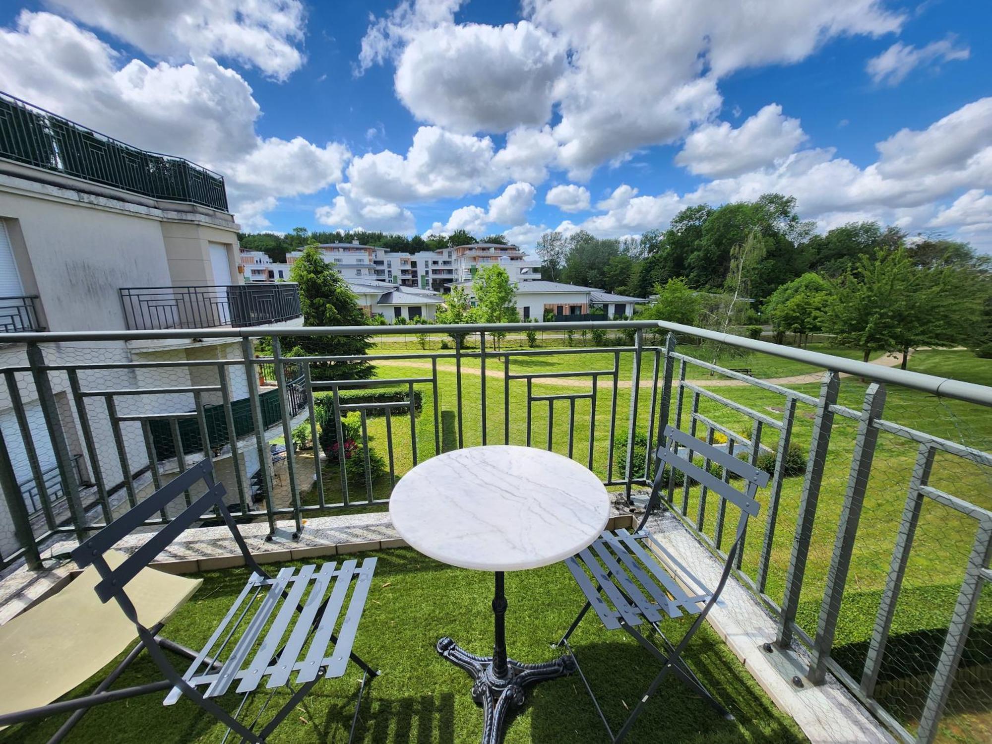 Appartement, Balcon, Parking, 5' Disneyland Монтеврен Екстериор снимка
